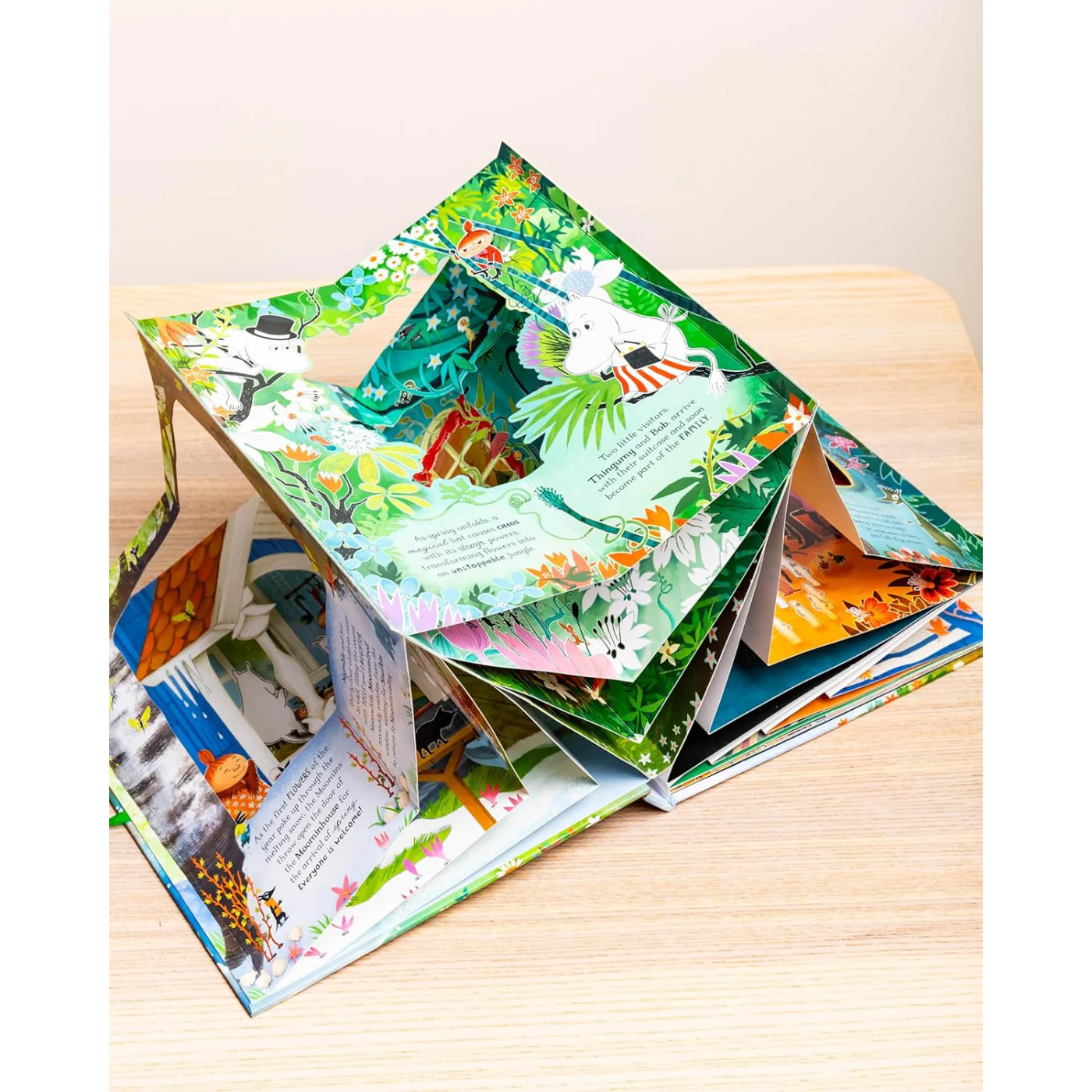 A Year in the Moominhouse: A Carousel Book - Image 3