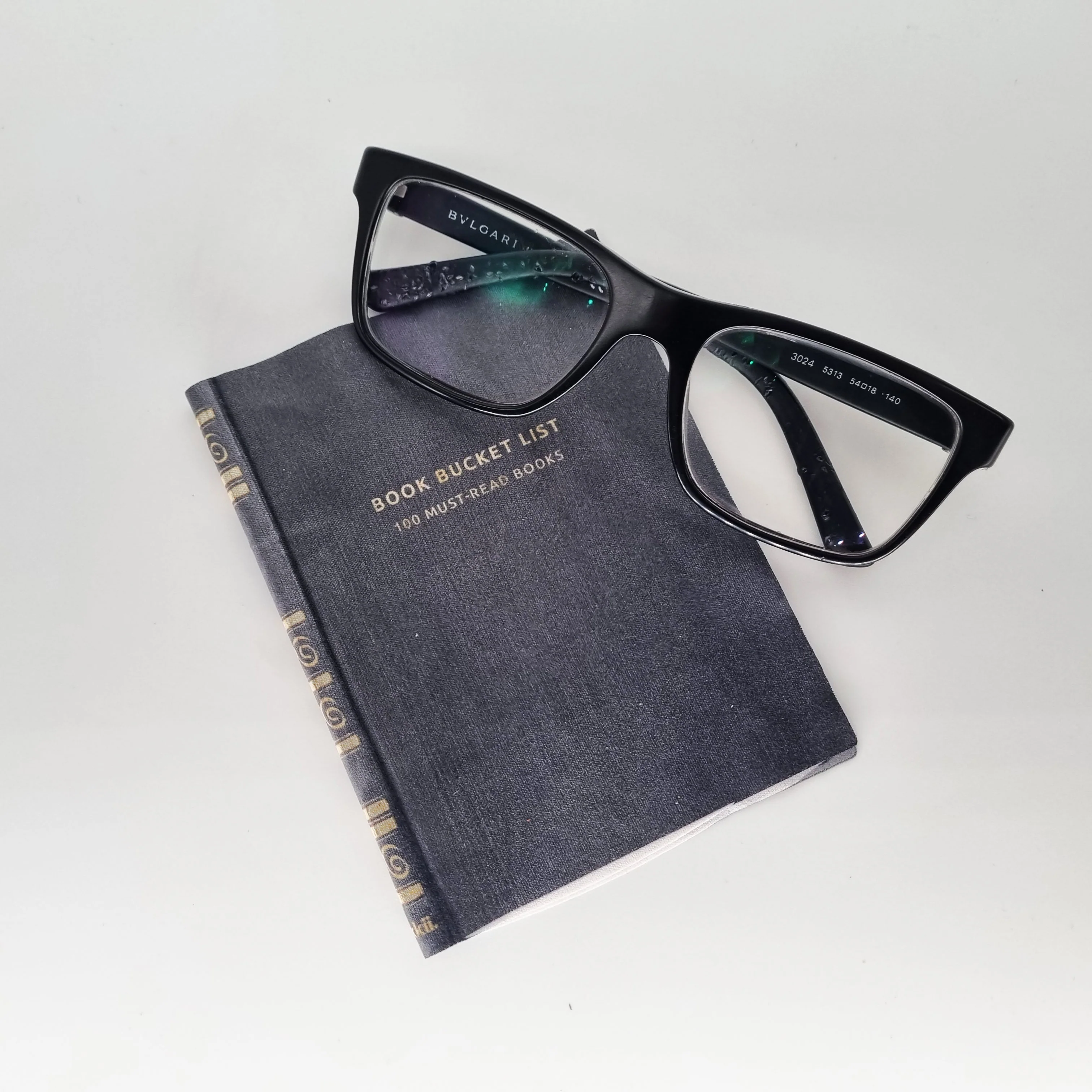 Book Bucket List Glasses Cloth - Image 2