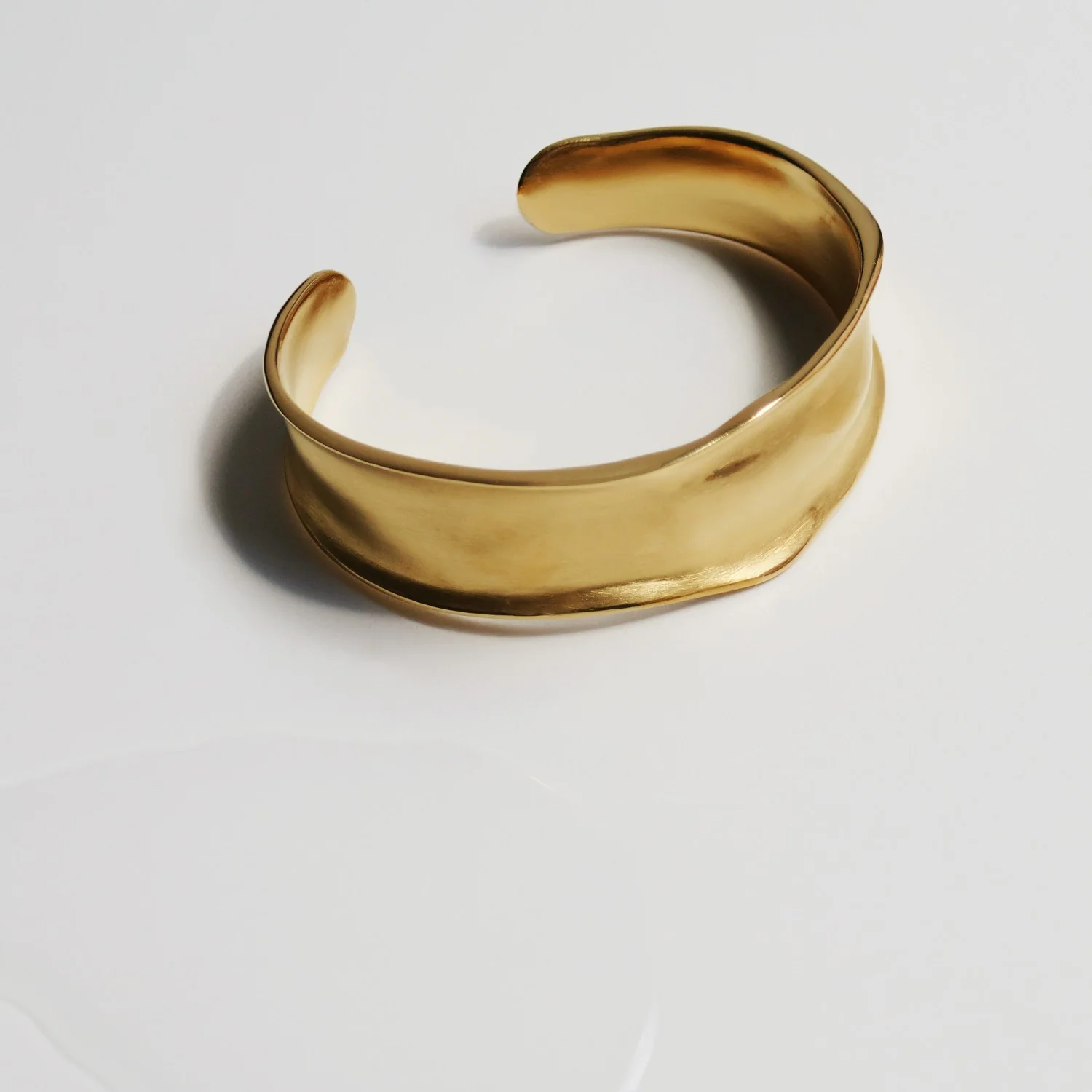 Cala Gold Bracelet by Joidart - Image 3