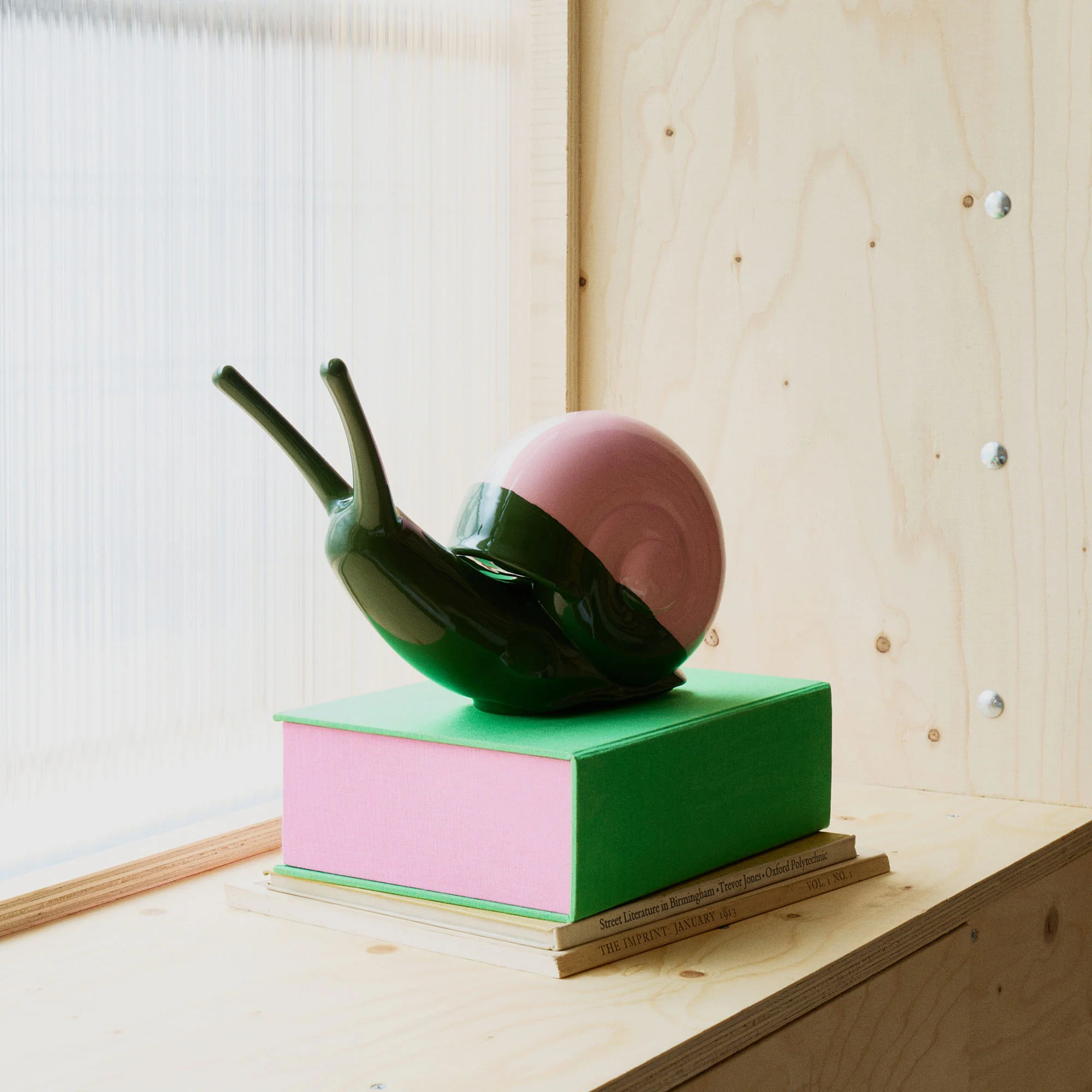 The Conran Shop – Ceramic Snail - Image 2