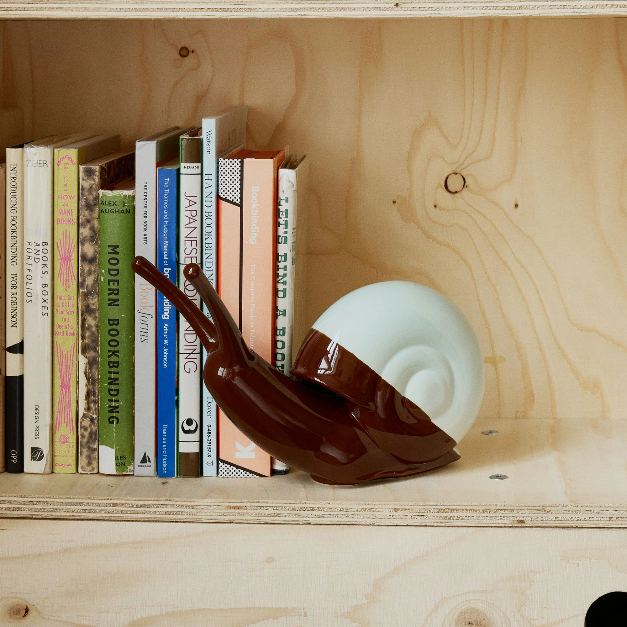 The Conran Shop – Ceramic Snail - Image 5