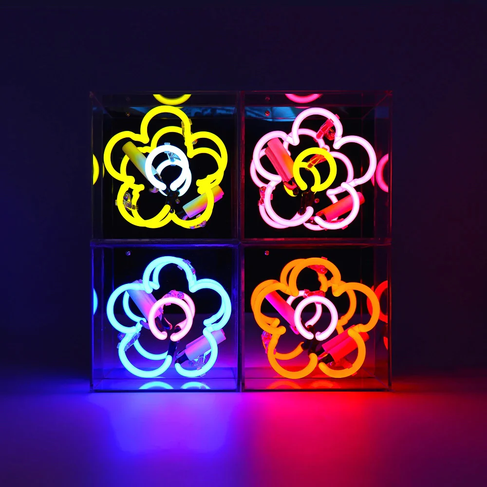 Daisy Neon Lightbox - Image 5