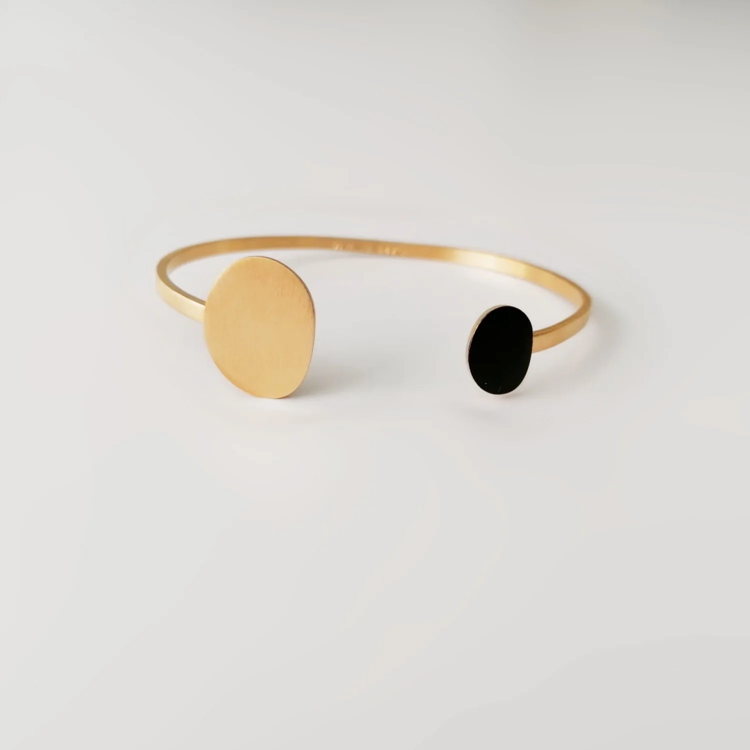 Gold Black Miro Bracelet by Joidart - Image 3