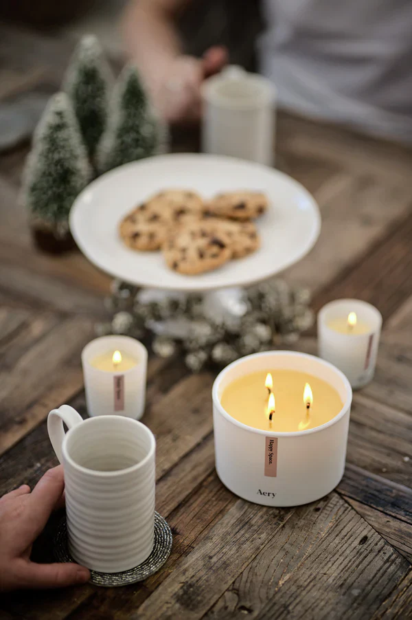 Happy Space Triple Wick Scented Candle - Image 4