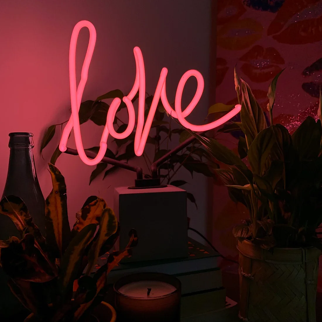 Love Neon Lamp - Image 3