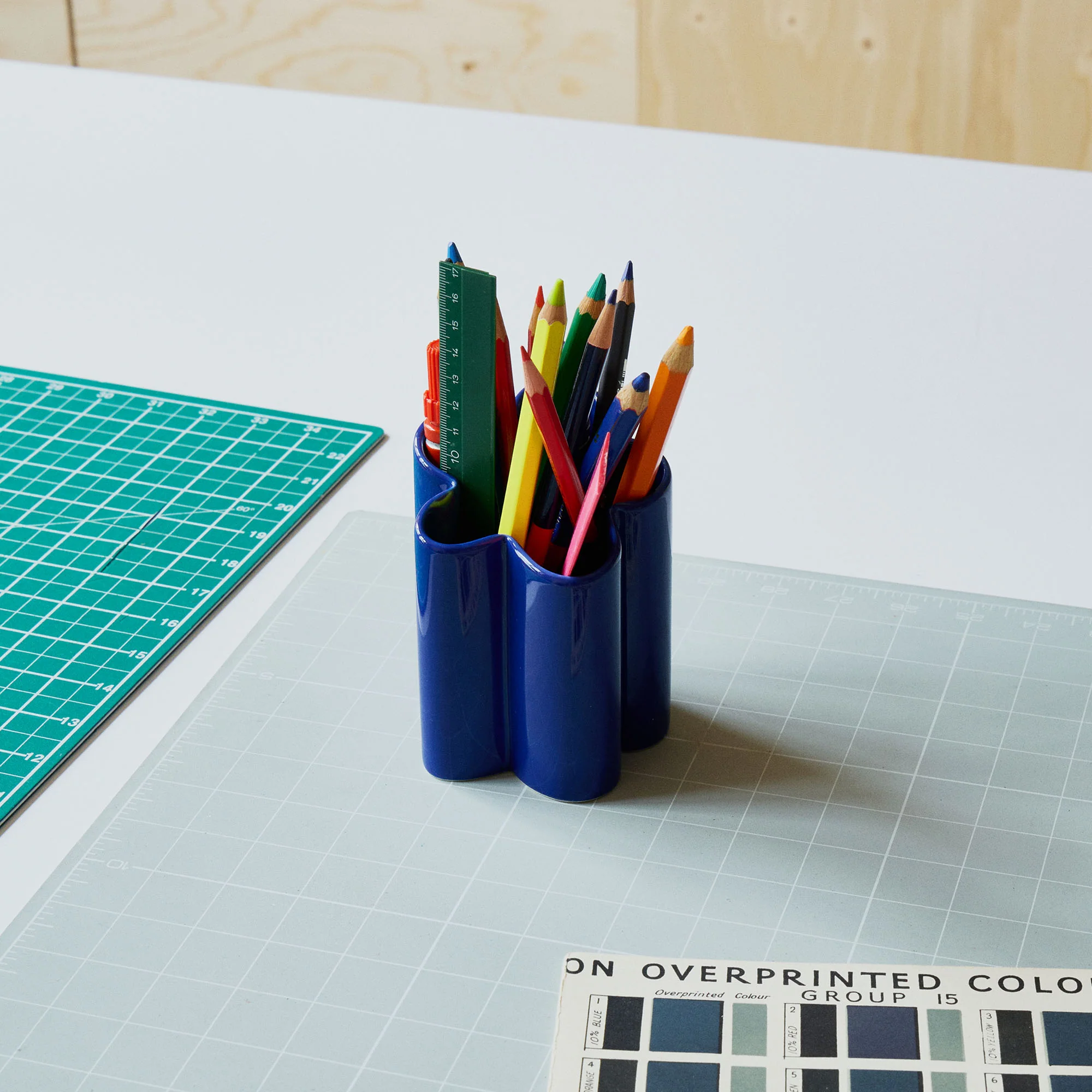 The Conran Shop – Flower Pen Pot - Image 5