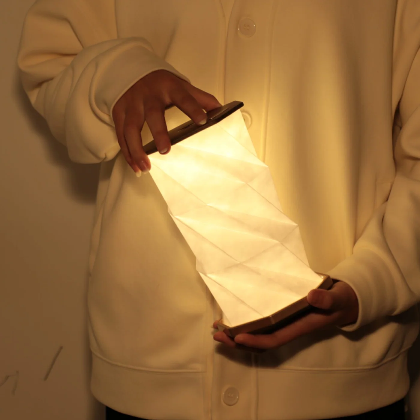 Twist Hexagon Lamp - Image 3